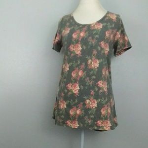 LuLaRoe Classic Tee